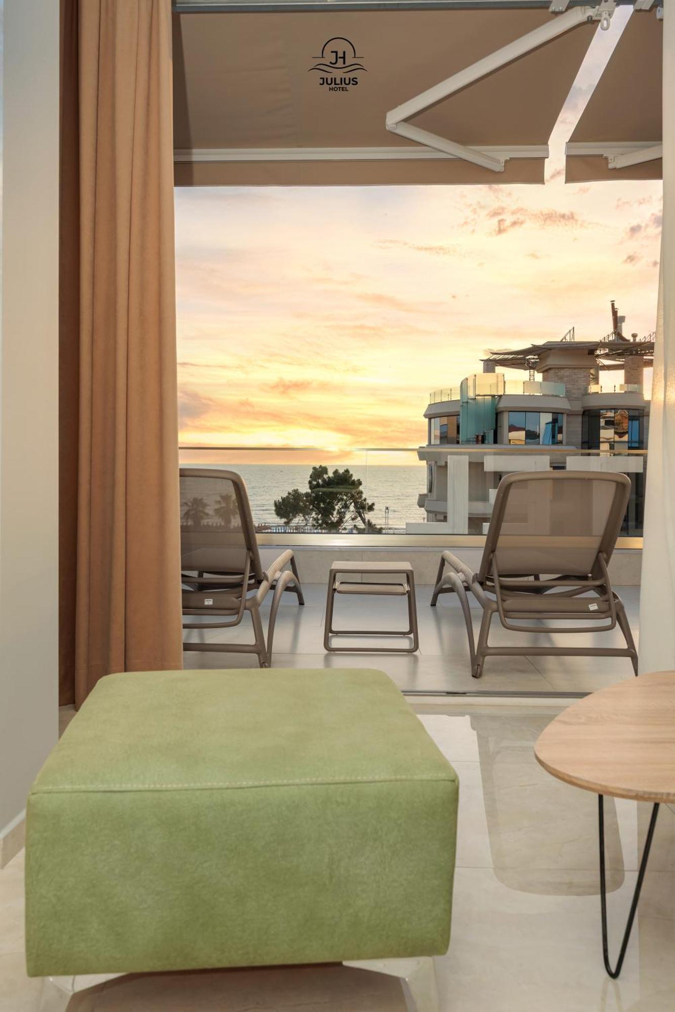 Julius Hotel โกเลม ภายนอก รูปภาพ
