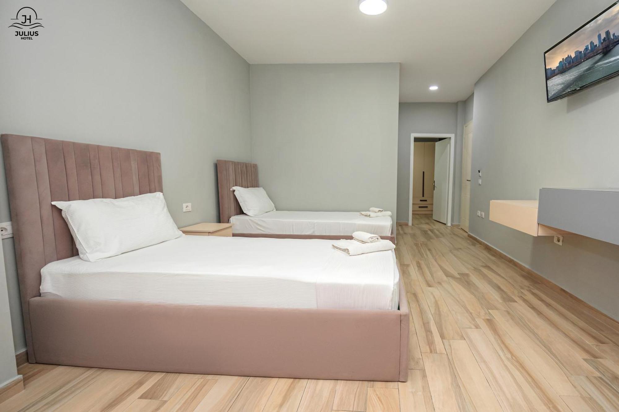 Julius Hotel โกเลม ภายนอก รูปภาพ
